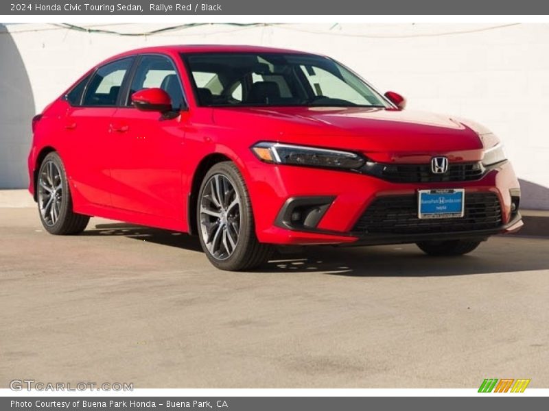 Front 3/4 View of 2024 Civic Touring Sedan