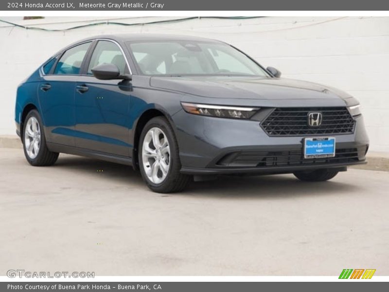 Front 3/4 View of 2024 Accord LX