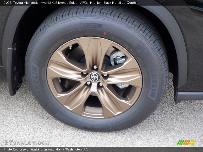  2023 Highlander Hybrid XLE Bronze Edition AWD Wheel