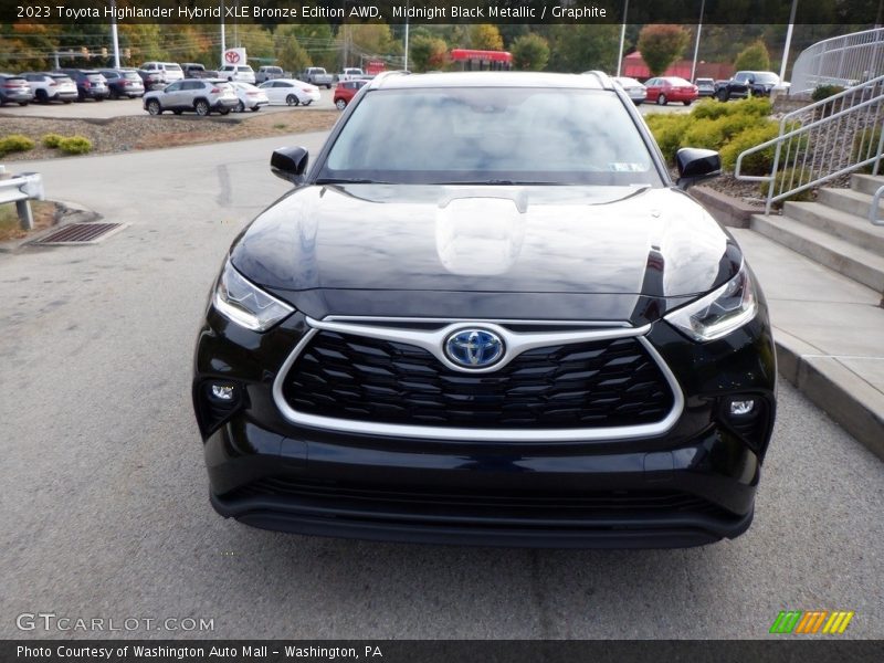 Midnight Black Metallic / Graphite 2023 Toyota Highlander Hybrid XLE Bronze Edition AWD