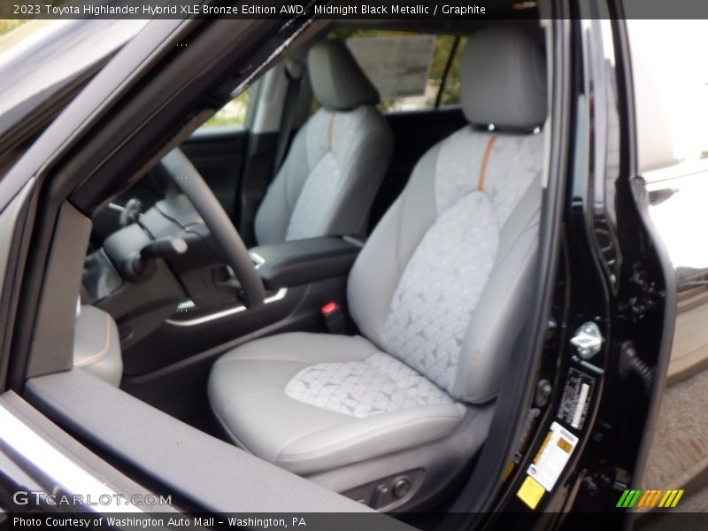 Front Seat of 2023 Highlander Hybrid XLE Bronze Edition AWD