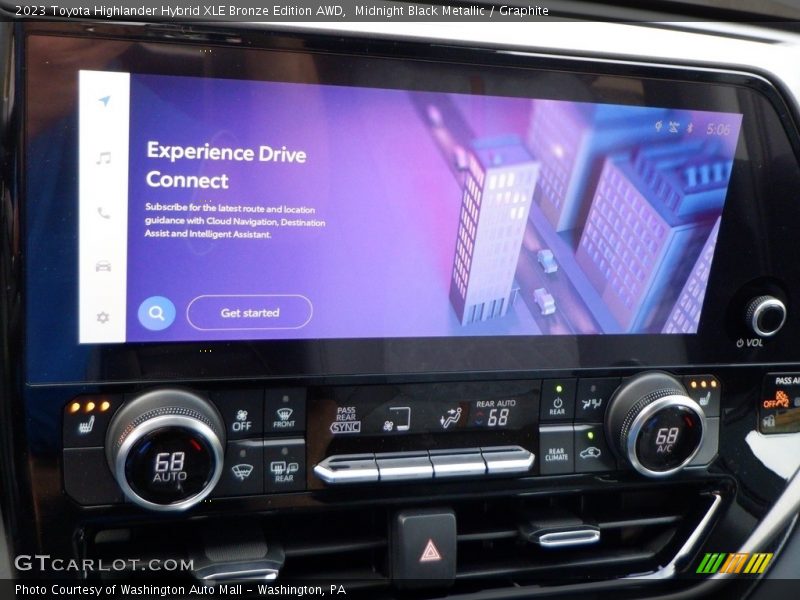 Midnight Black Metallic / Graphite 2023 Toyota Highlander Hybrid XLE Bronze Edition AWD