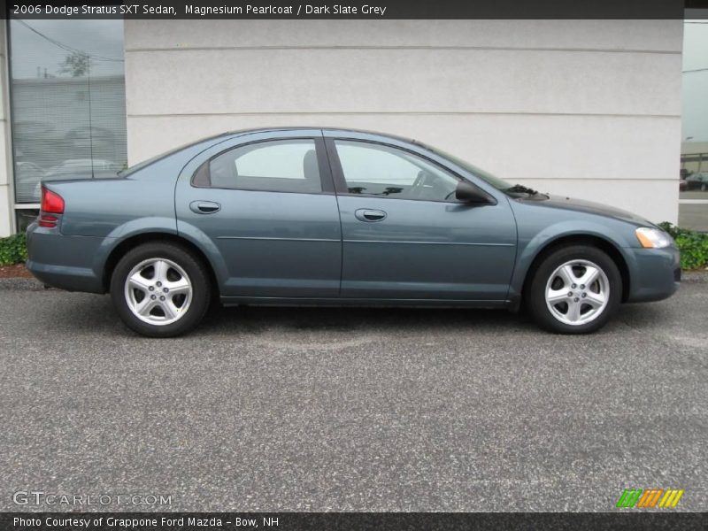 Magnesium Pearlcoat / Dark Slate Grey 2006 Dodge Stratus SXT Sedan