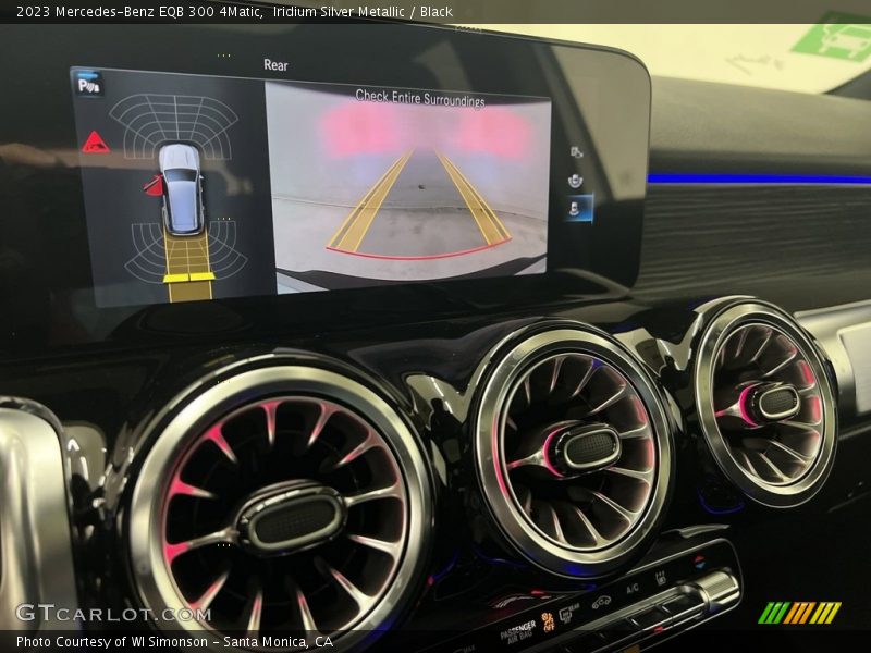 Controls of 2023 EQB 300 4Matic