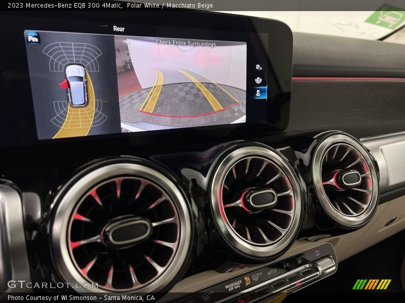 Controls of 2023 EQB 300 4Matic