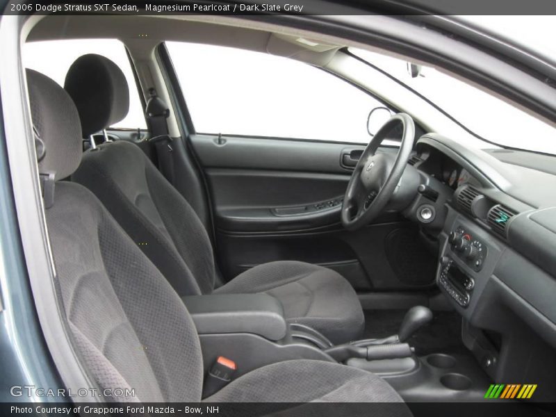 Magnesium Pearlcoat / Dark Slate Grey 2006 Dodge Stratus SXT Sedan