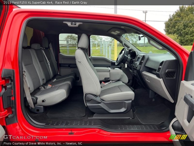 Front Seat of 2019 F150 XL SuperCab 4x4