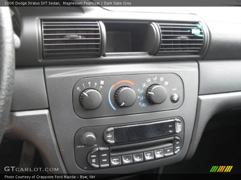 Magnesium Pearlcoat / Dark Slate Grey 2006 Dodge Stratus SXT Sedan
