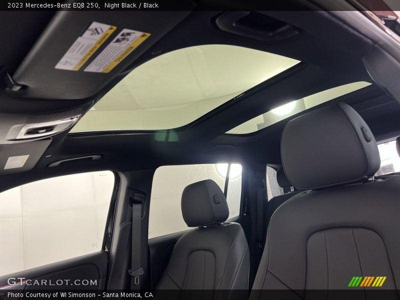 Night Black / Black 2023 Mercedes-Benz EQB 250