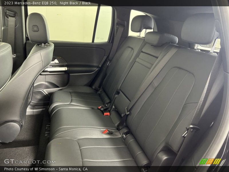 Night Black / Black 2023 Mercedes-Benz EQB 250