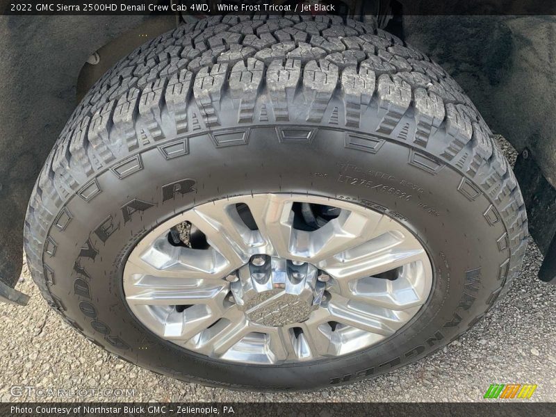 White Frost Tricoat / Jet Black 2022 GMC Sierra 2500HD Denali Crew Cab 4WD