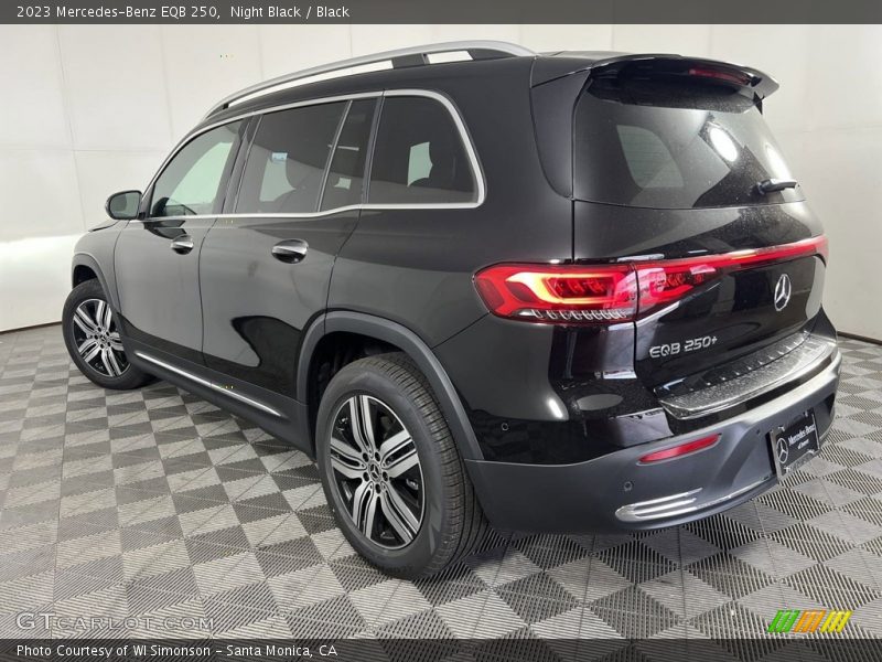 Night Black / Black 2023 Mercedes-Benz EQB 250