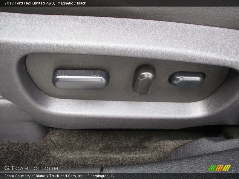 Front Seat of 2017 Flex Limited AWD