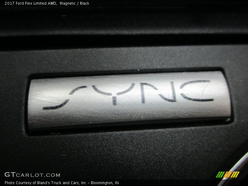Magnetic / Black 2017 Ford Flex Limited AWD