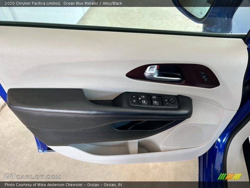 Door Panel of 2020 Pacifica Limited