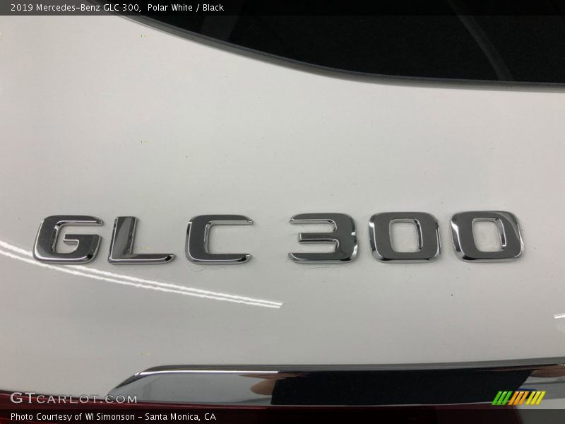 Polar White / Black 2019 Mercedes-Benz GLC 300