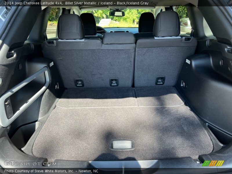  2014 Cherokee Latitude 4x4 Trunk