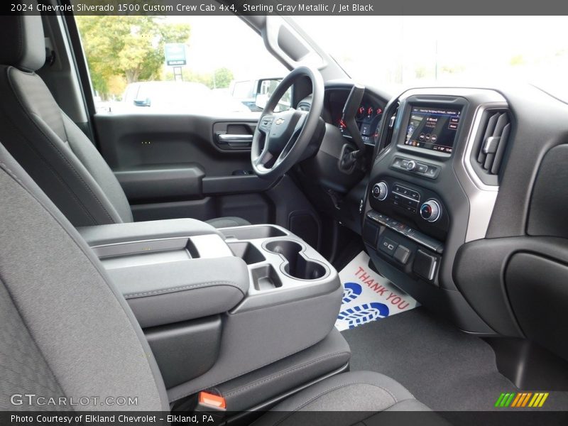 Sterling Gray Metallic / Jet Black 2024 Chevrolet Silverado 1500 Custom Crew Cab 4x4