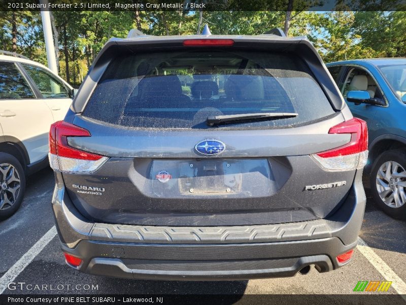 Magnetite Gray Metallic / Black 2021 Subaru Forester 2.5i Limited