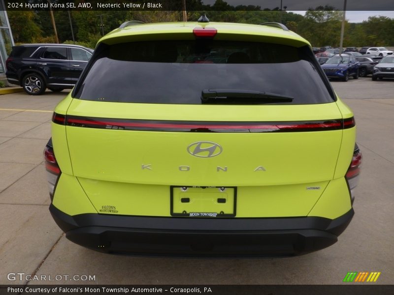 Neoteric Yellow / Black 2024 Hyundai Kona SEL AWD