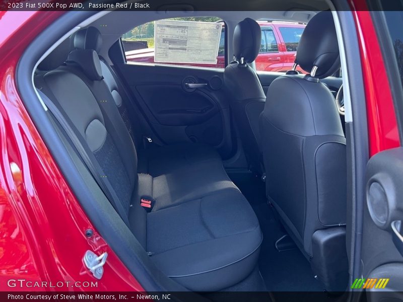 Passione Red / Black 2023 Fiat 500X Pop AWD