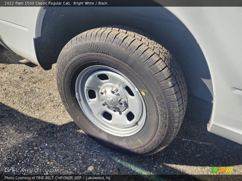 Bright White / Black 2022 Ram 1500 Classic Regular Cab
