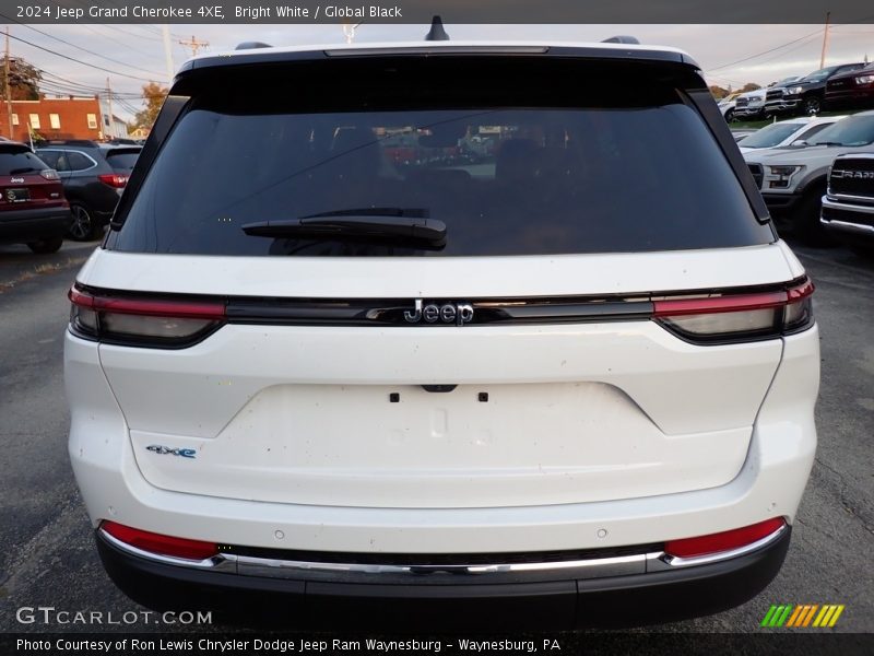 Bright White / Global Black 2024 Jeep Grand Cherokee 4XE