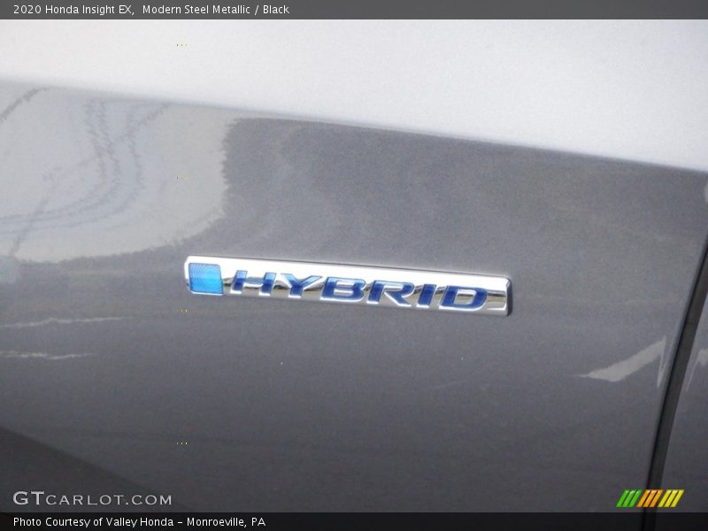 Modern Steel Metallic / Black 2020 Honda Insight EX