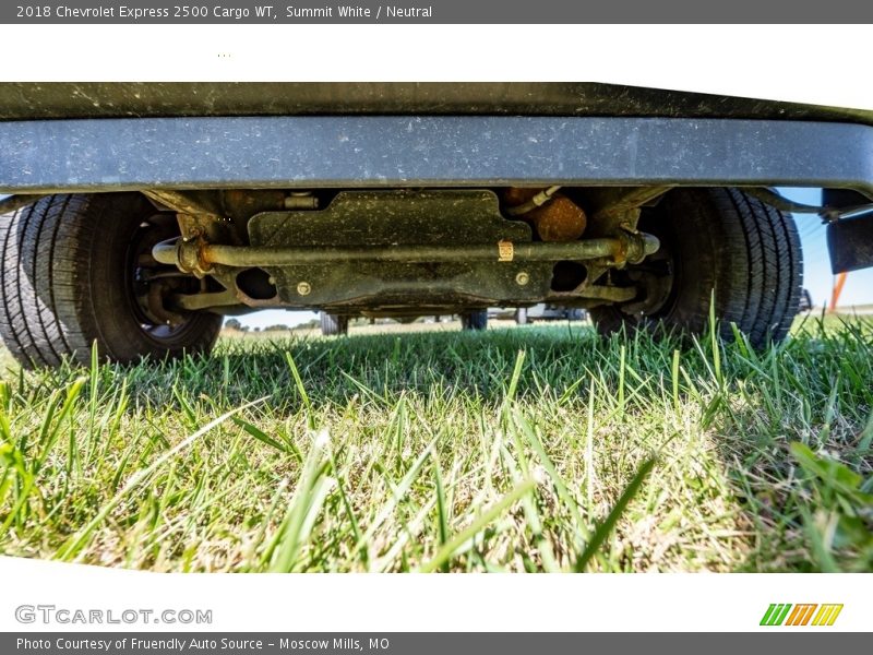 Summit White / Neutral 2018 Chevrolet Express 2500 Cargo WT