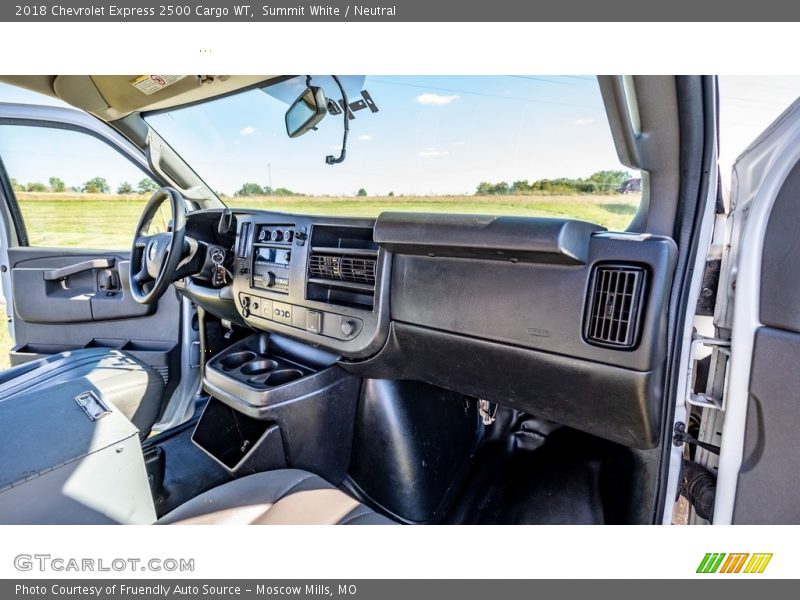 Summit White / Neutral 2018 Chevrolet Express 2500 Cargo WT