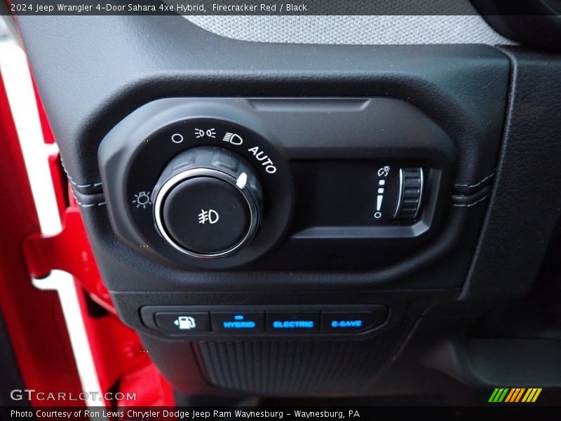 Controls of 2024 Wrangler 4-Door Sahara 4xe Hybrid