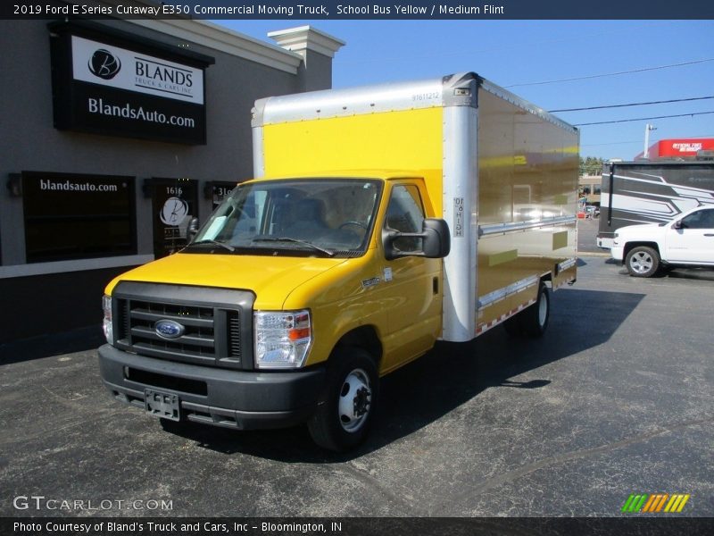 School Bus Yellow / Medium Flint 2019 Ford E Series Cutaway E350 Commercial Moving Truck