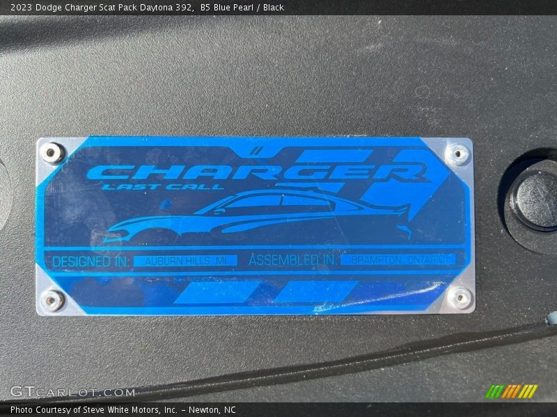 B5 Blue Pearl / Black 2023 Dodge Charger Scat Pack Daytona 392