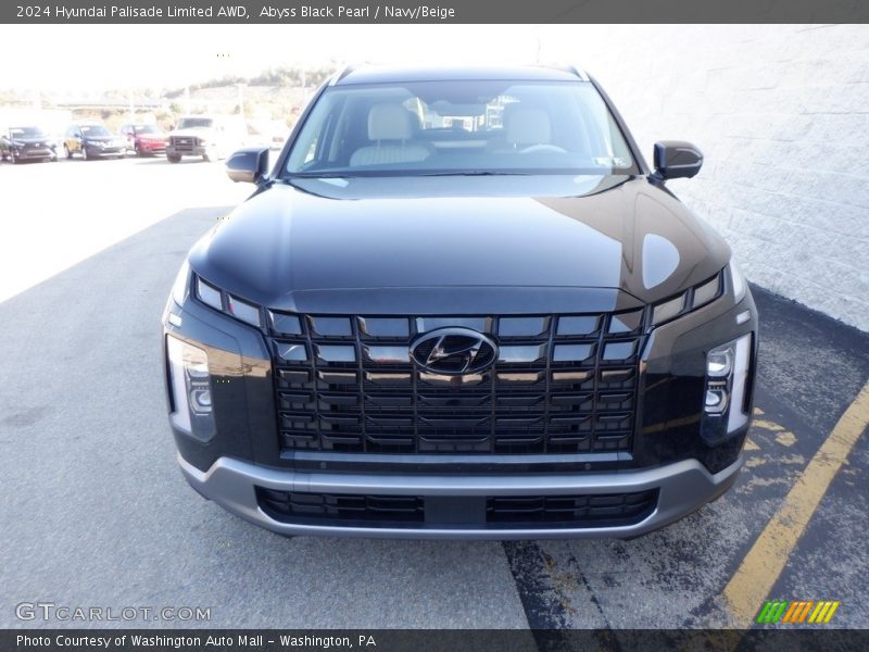 Abyss Black Pearl / Navy/Beige 2024 Hyundai Palisade Limited AWD
