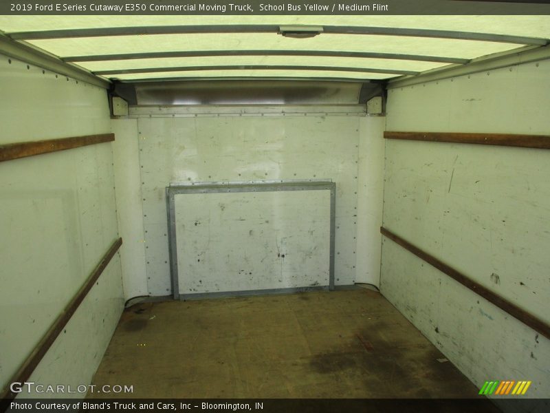 School Bus Yellow / Medium Flint 2019 Ford E Series Cutaway E350 Commercial Moving Truck