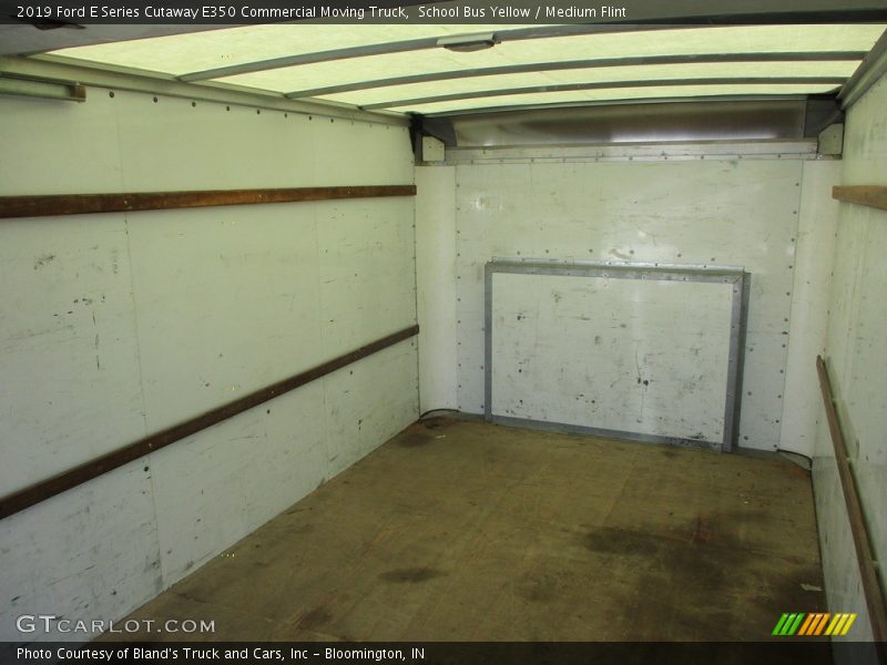 School Bus Yellow / Medium Flint 2019 Ford E Series Cutaway E350 Commercial Moving Truck