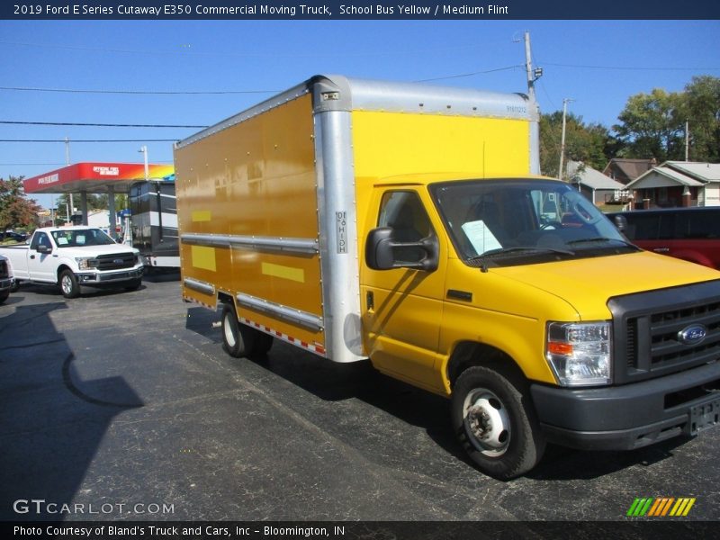 School Bus Yellow / Medium Flint 2019 Ford E Series Cutaway E350 Commercial Moving Truck