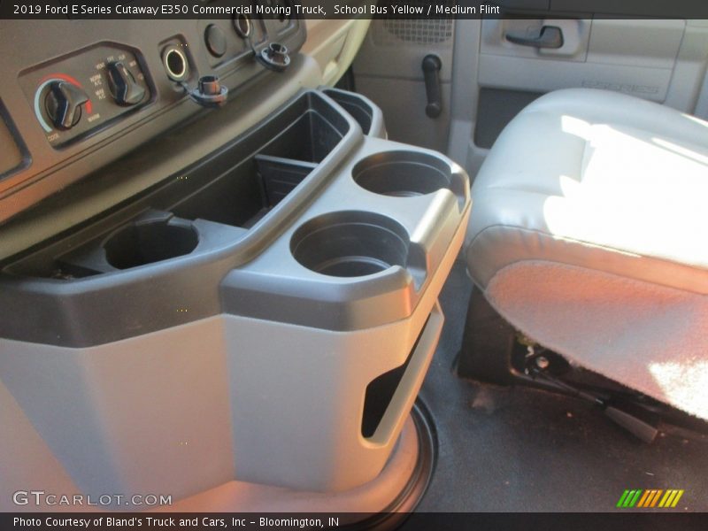 School Bus Yellow / Medium Flint 2019 Ford E Series Cutaway E350 Commercial Moving Truck