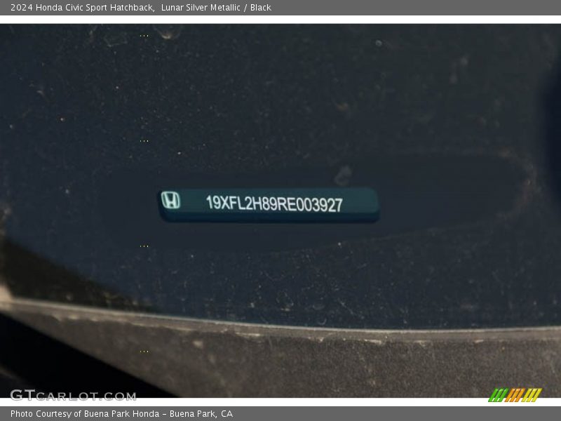 Lunar Silver Metallic / Black 2024 Honda Civic Sport Hatchback