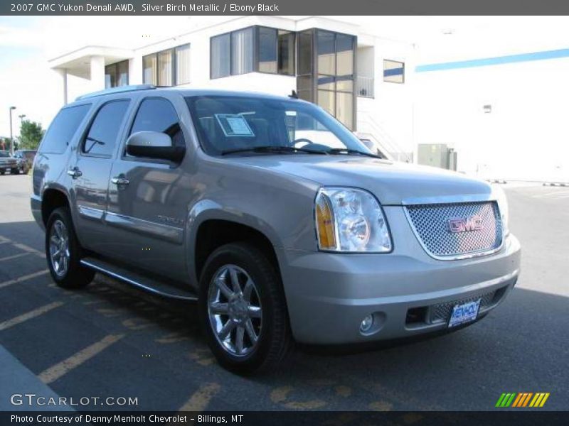 Silver Birch Metallic / Ebony Black 2007 GMC Yukon Denali AWD