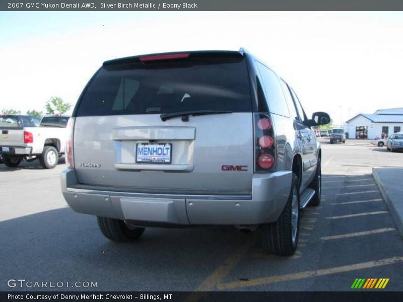 Silver Birch Metallic / Ebony Black 2007 GMC Yukon Denali AWD