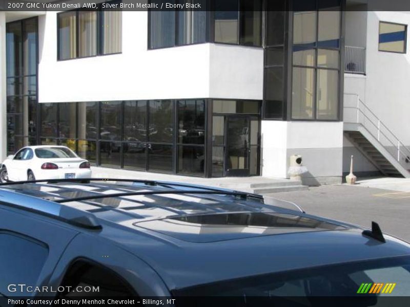 Silver Birch Metallic / Ebony Black 2007 GMC Yukon Denali AWD