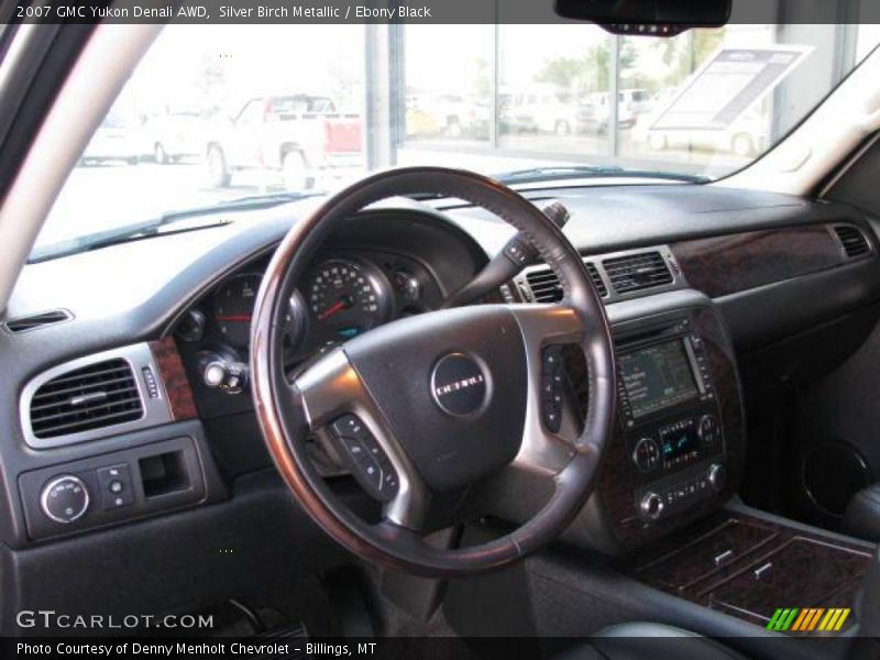 Silver Birch Metallic / Ebony Black 2007 GMC Yukon Denali AWD