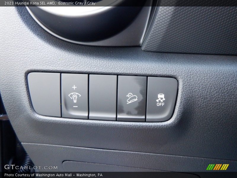 Controls of 2023 Kona SEL AWD