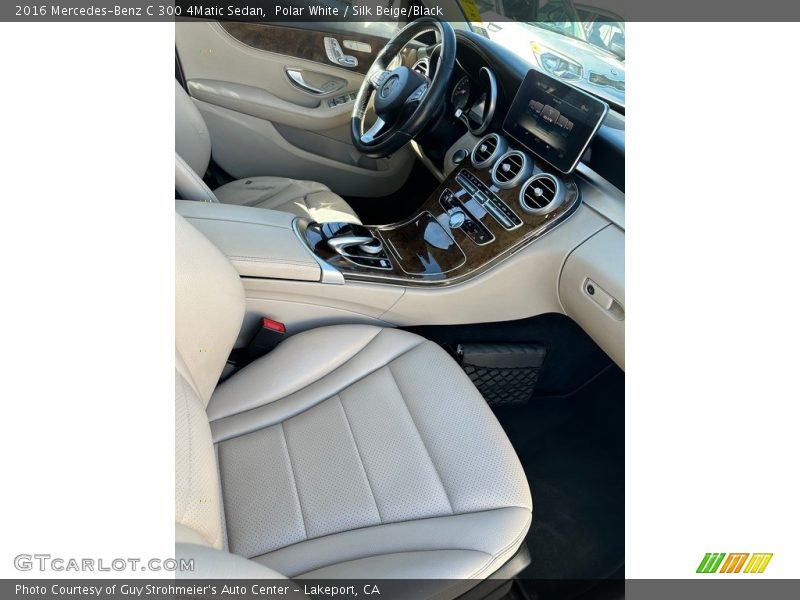 Polar White / Silk Beige/Black 2016 Mercedes-Benz C 300 4Matic Sedan