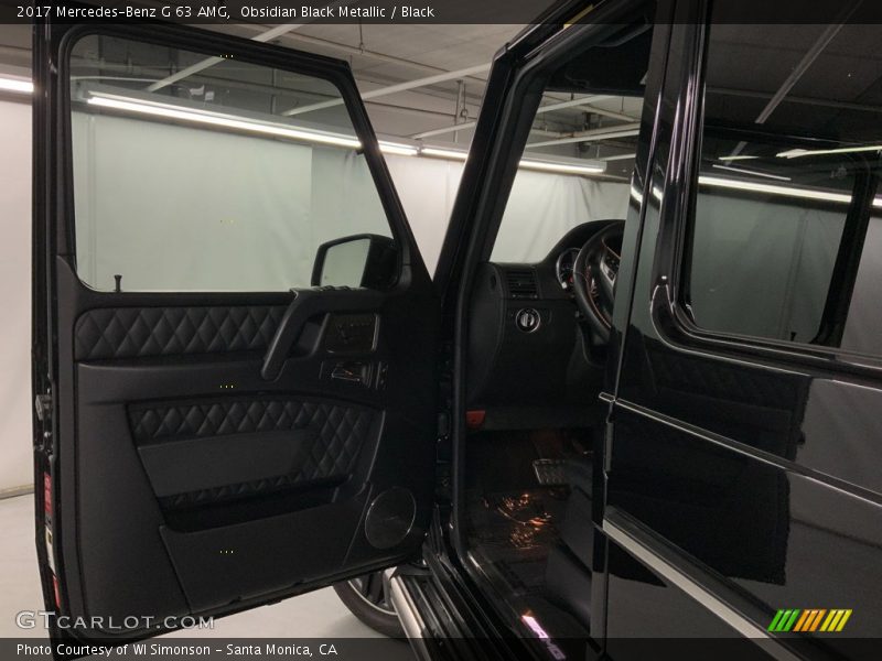 Obsidian Black Metallic / Black 2017 Mercedes-Benz G 63 AMG