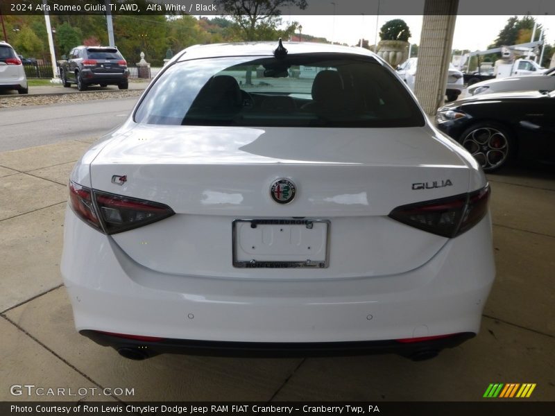 Alfa White / Black 2024 Alfa Romeo Giulia Ti AWD