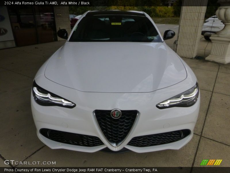 Alfa White / Black 2024 Alfa Romeo Giulia Ti AWD