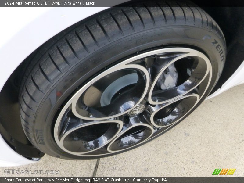 Alfa White / Black 2024 Alfa Romeo Giulia Ti AWD