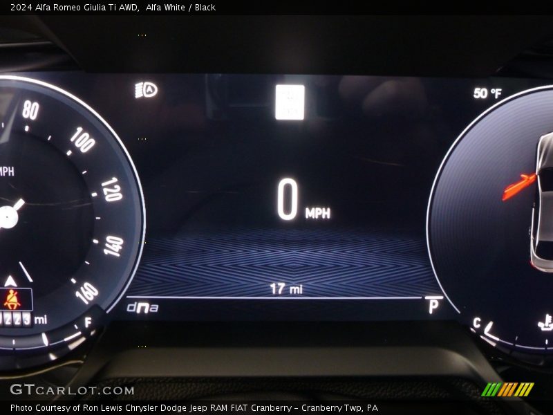 Alfa White / Black 2024 Alfa Romeo Giulia Ti AWD